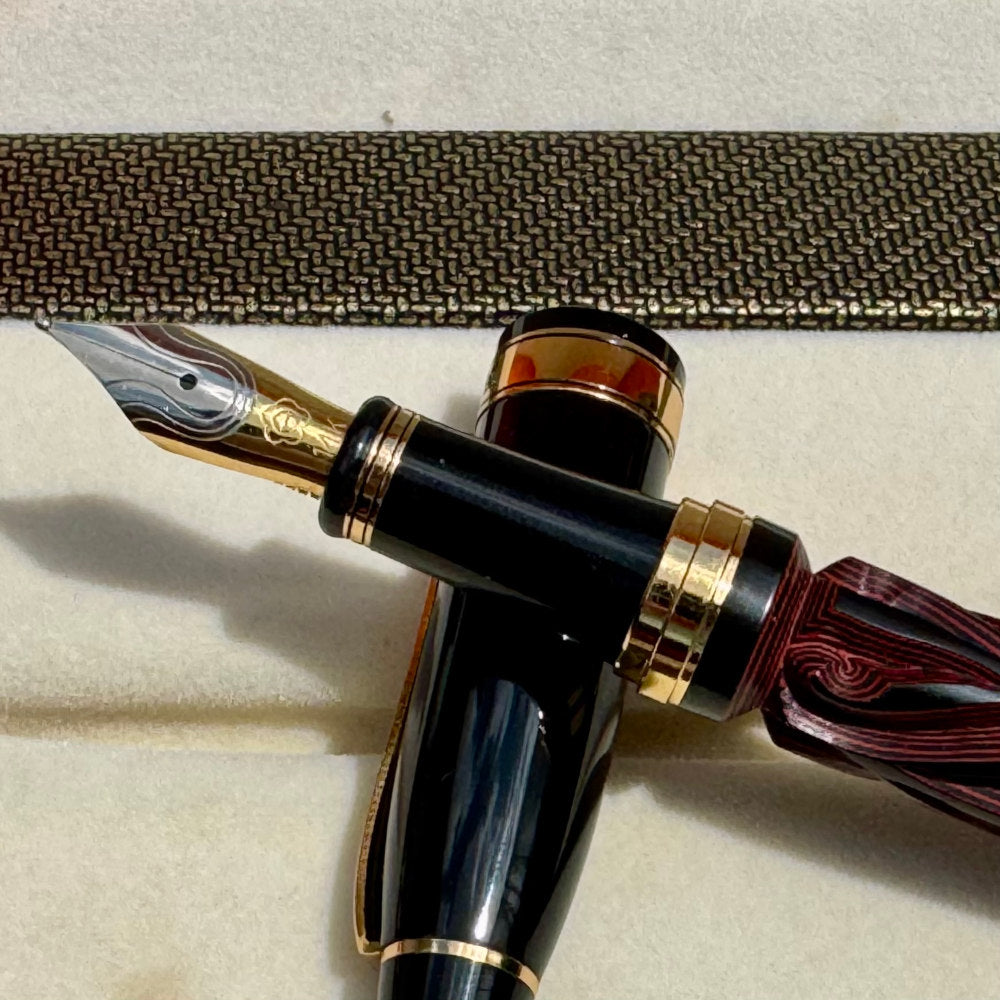 Yundiao LE Fountain Pen - 14K Gold F Nib
