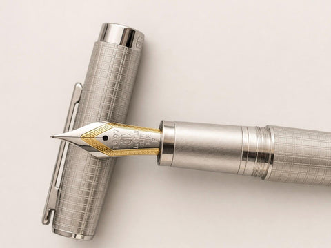 Hongdian Galaxy fountain pen in solid 925 sterling silver with a 14K gold nib